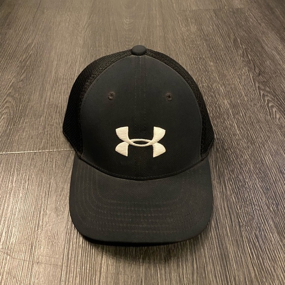 Under Armour Other - Under Armour Black Golf Hat